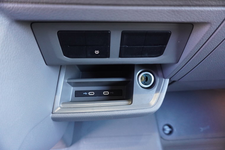 Vehicle Image 22