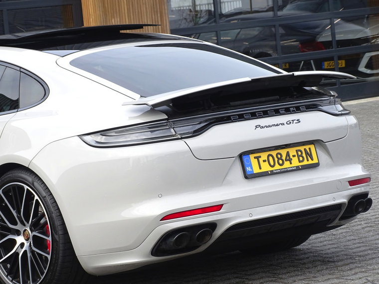 Vehicle Image 60