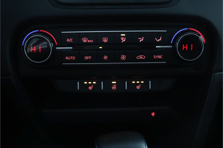 Vehicle Image 26
