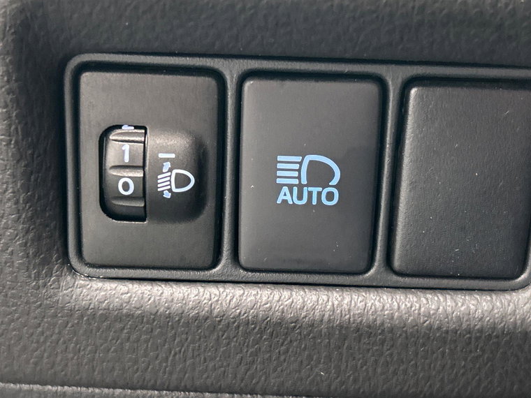 Vehicle Image 28
