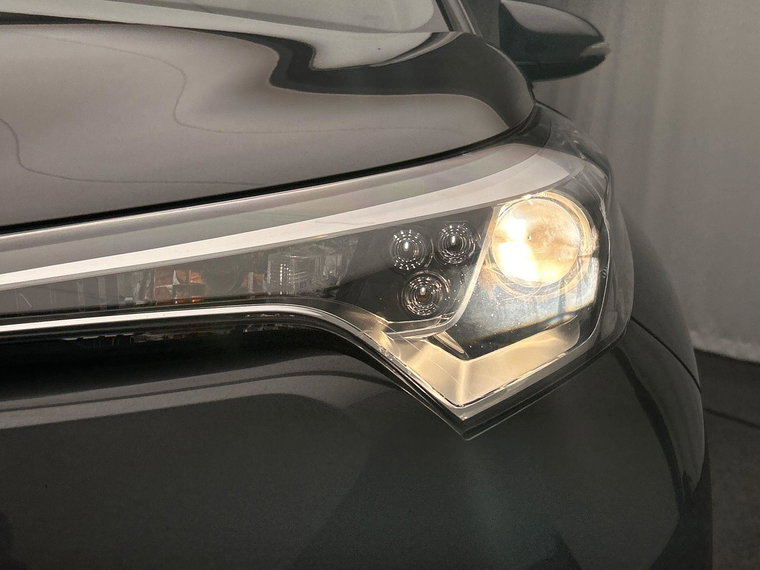 Vehicle Image 30