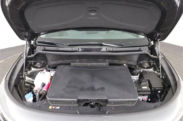 Vehicle Image 35