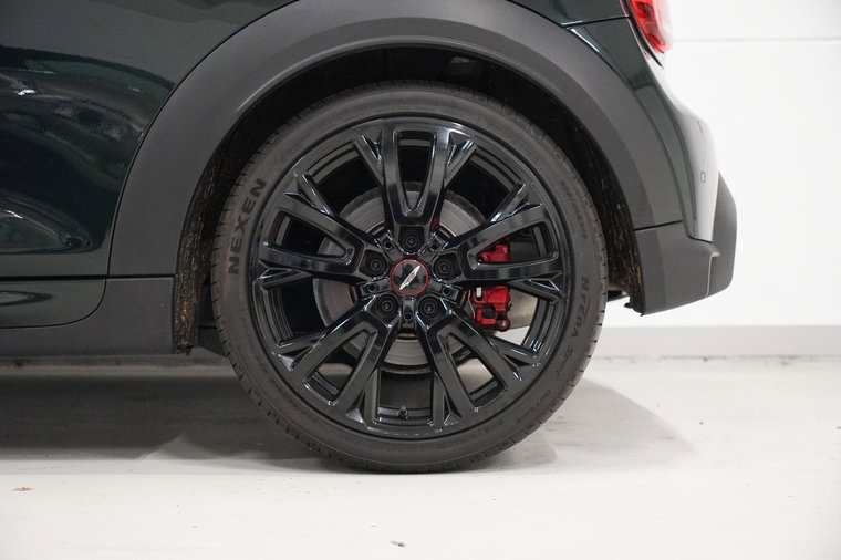 Vehicle Image 35