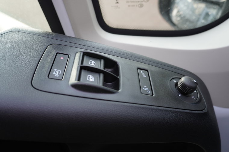Vehicle Image 26