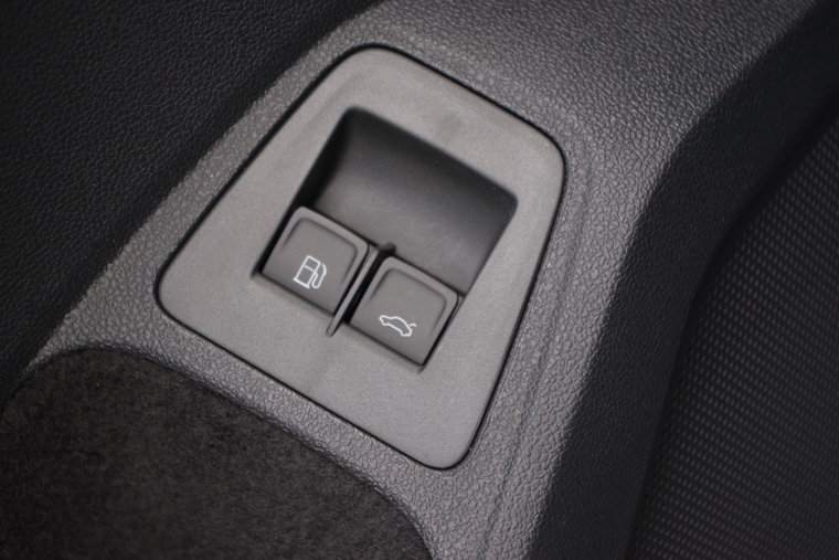 Vehicle Image 29