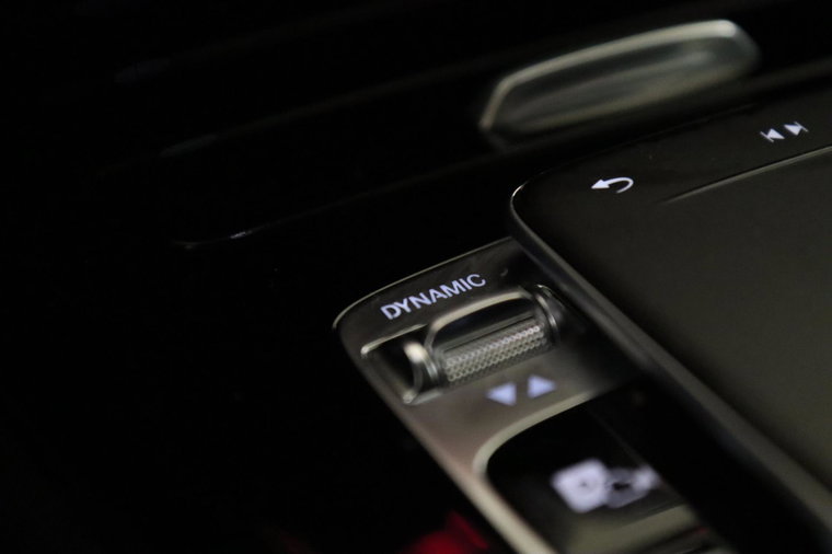 Vehicle Image 39