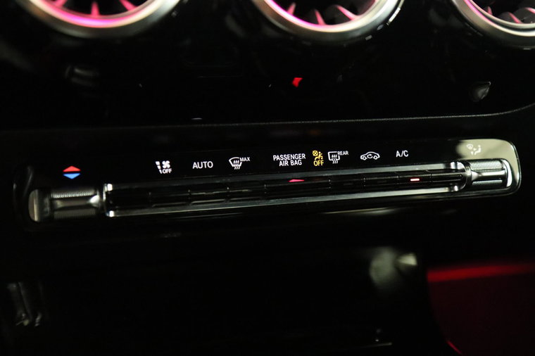 Vehicle Image 40