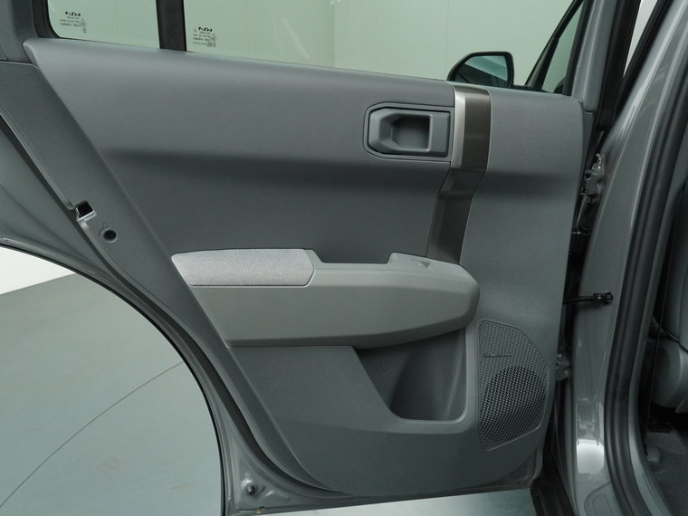 Vehicle Image 33