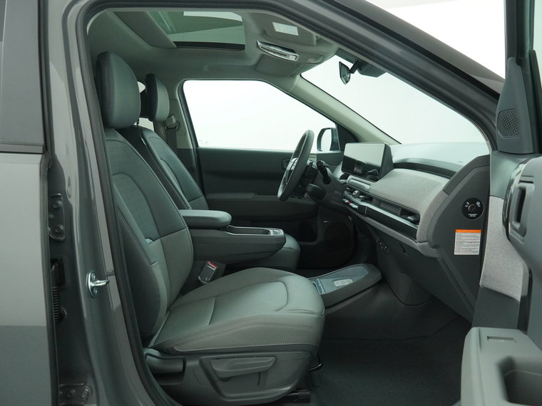 Vehicle Image 38