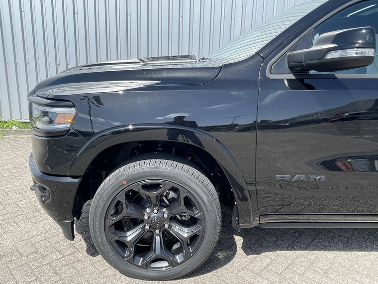 Vehicle Image 36