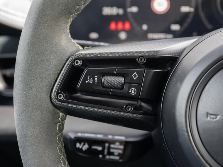 Vehicle Image 33