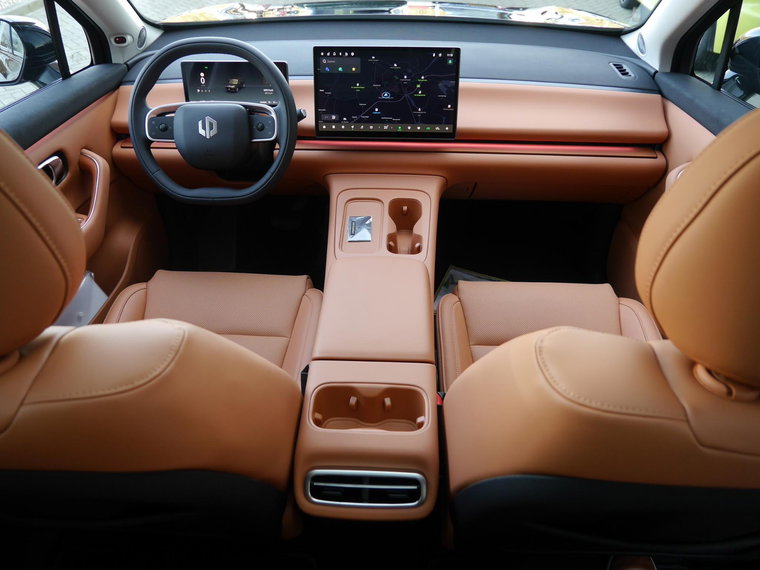Vehicle Image 18