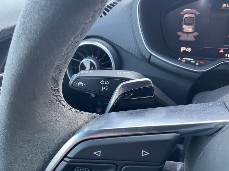 Vehicle Image 33