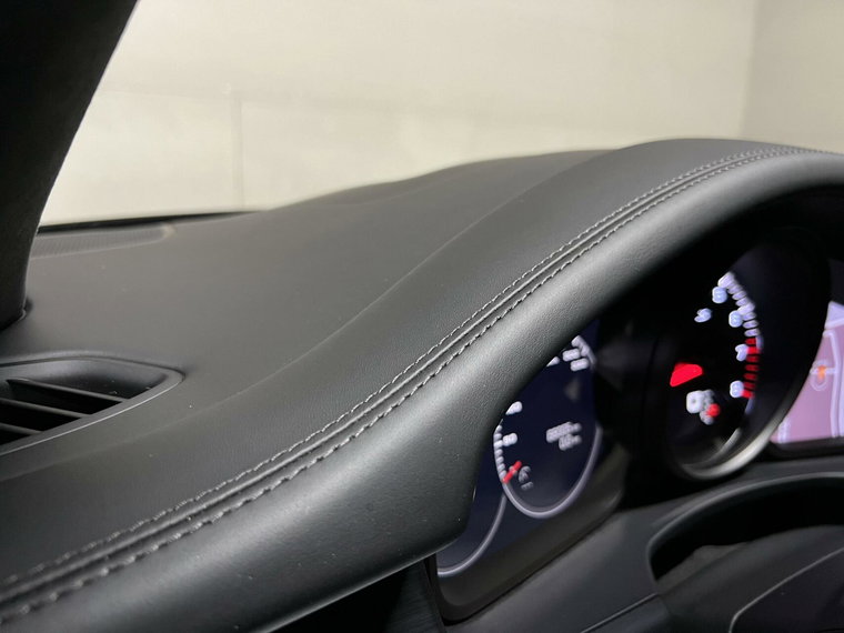 Vehicle Image 37