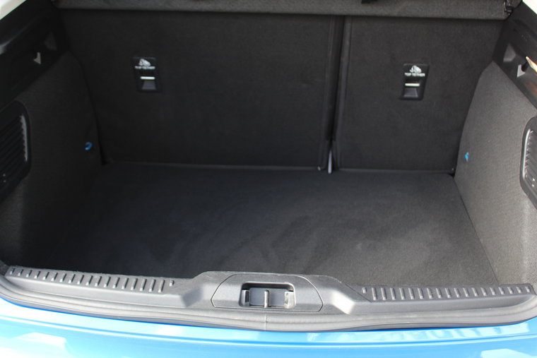 Vehicle Image 35