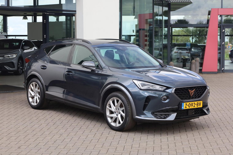 Vehicle Image 5