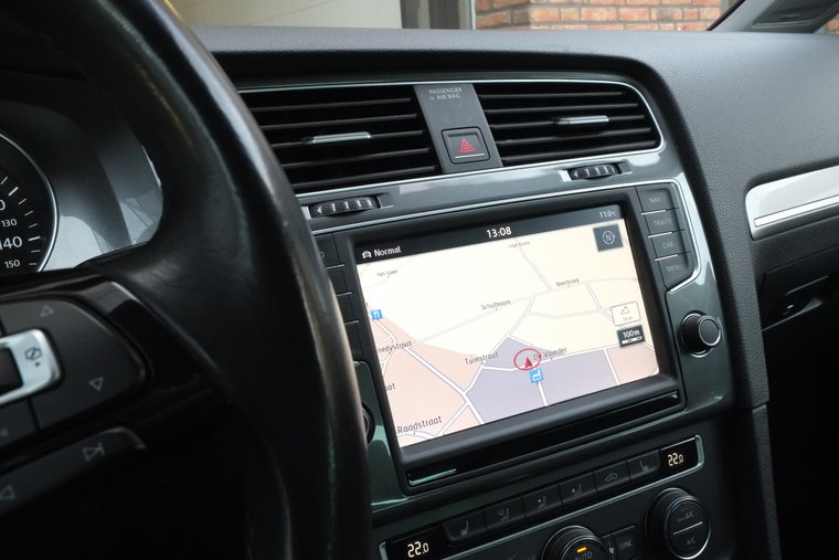 Vehicle Image 13