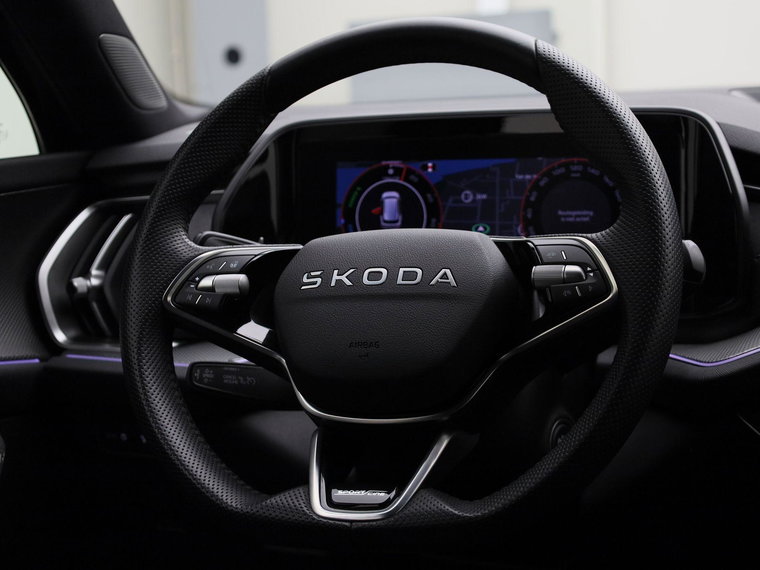 Vehicle Image 40