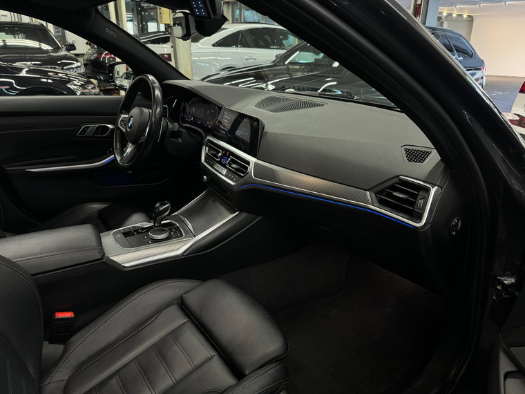 Vehicle Image 48