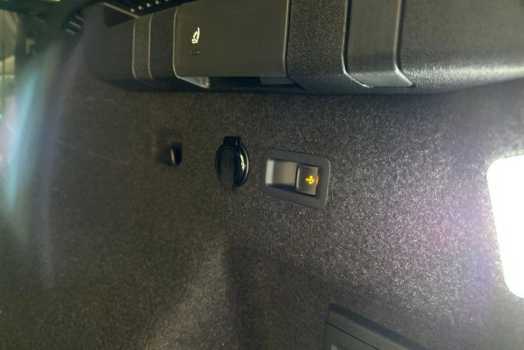 Vehicle Image 39