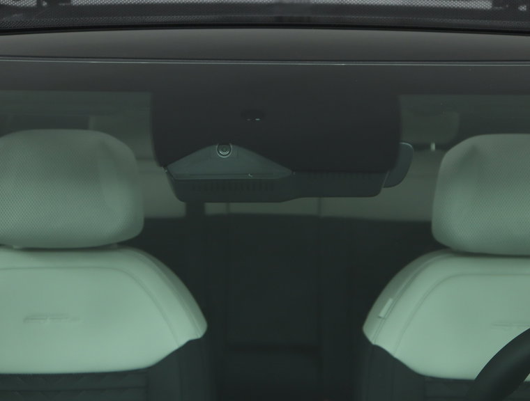 Vehicle Image 42