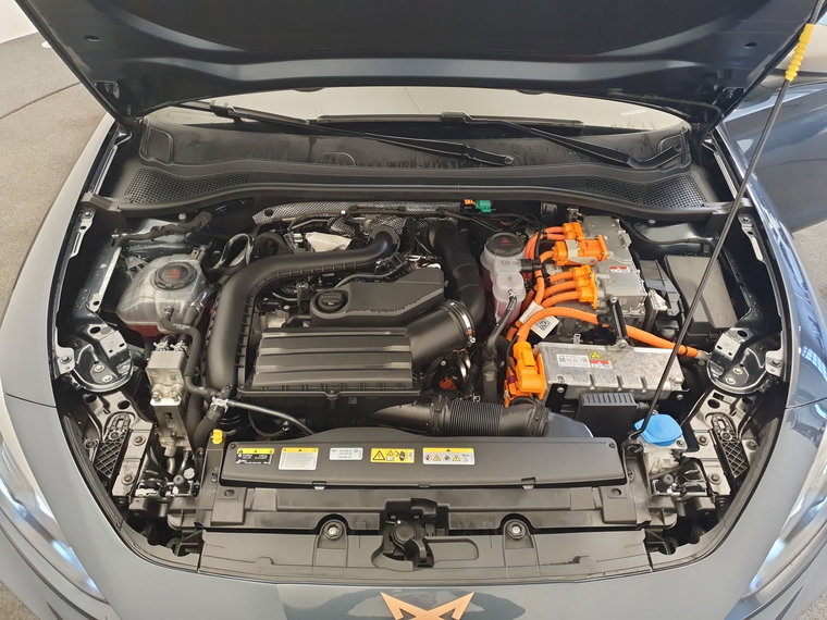 Vehicle Image 30