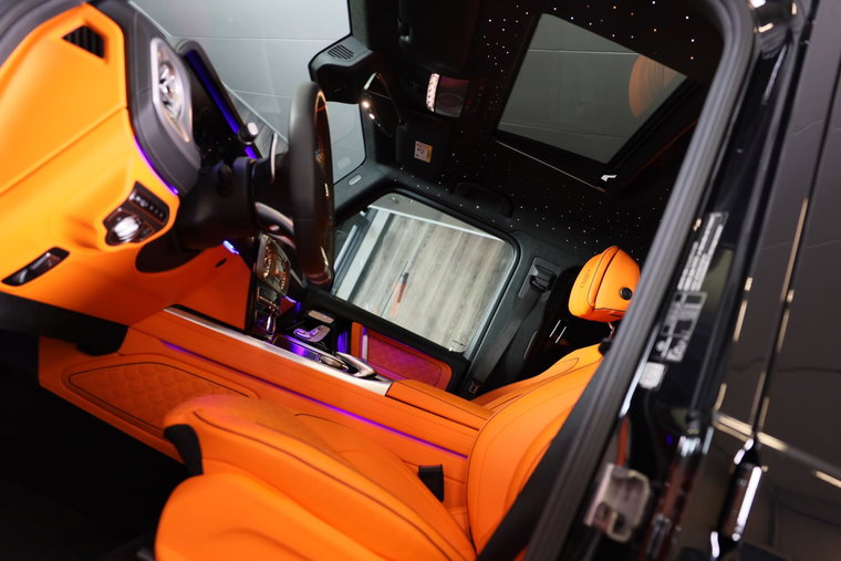 Vehicle Image 8