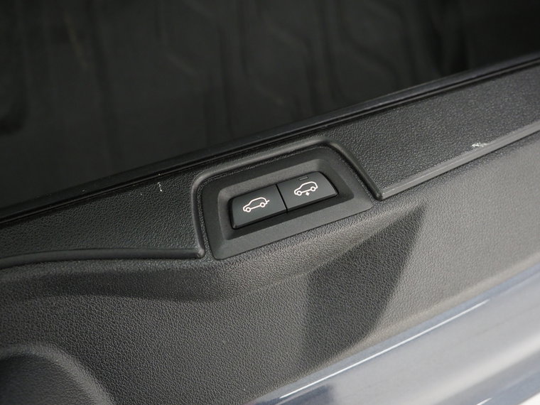 Vehicle Image 39