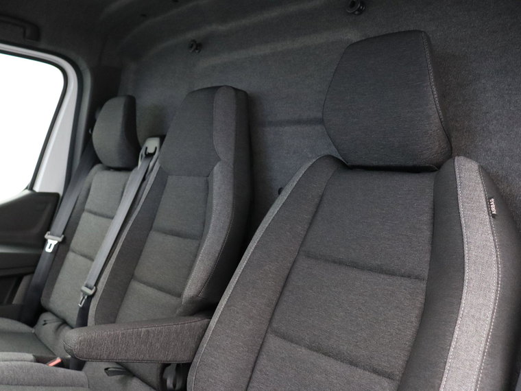 Vehicle Image 39