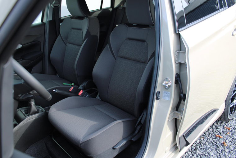 Vehicle Image 14