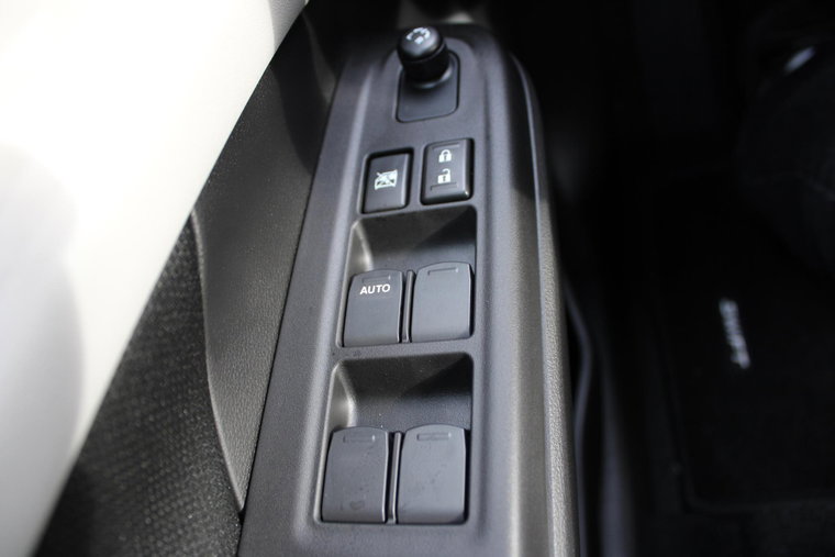 Vehicle Image 26