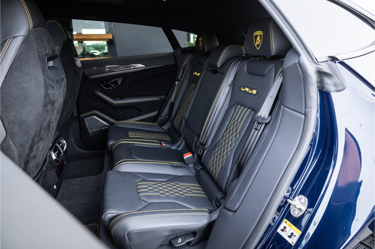 Vehicle Image 37