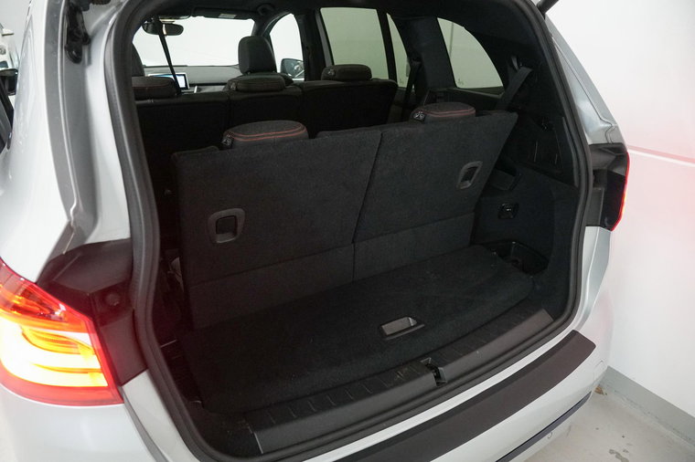 Vehicle Image 53