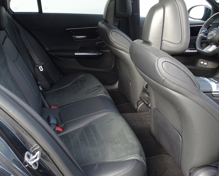 Vehicle Image 39