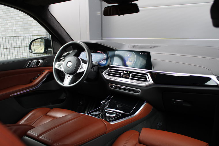 Vehicle Image 33