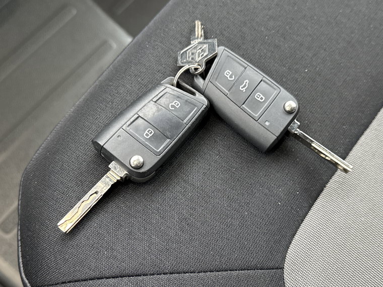 Vehicle Image 26