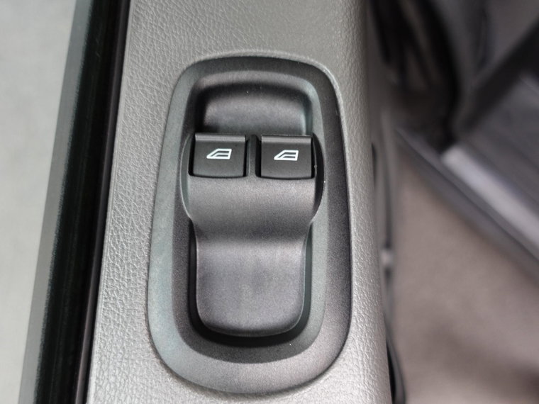 Vehicle Image 27
