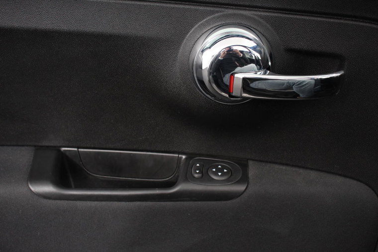 Vehicle Image 18