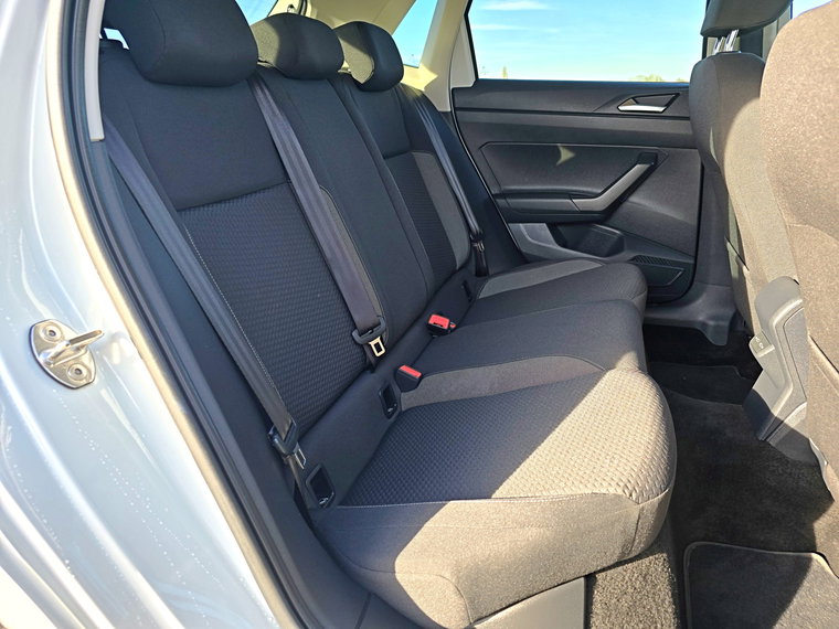 Vehicle Image 41