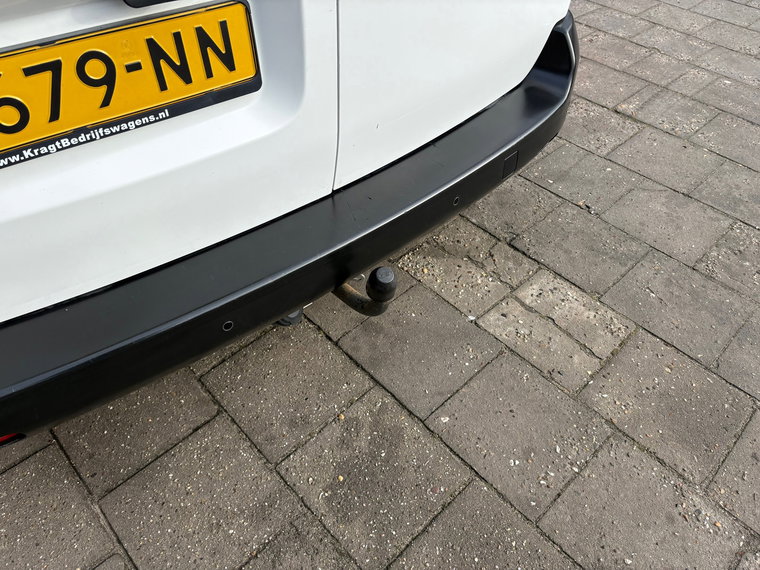 Vehicle Image 28