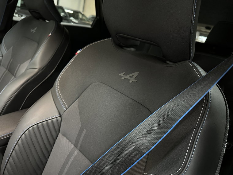 Vehicle Image 23