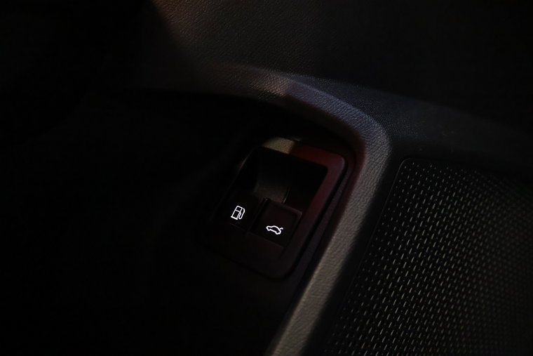 Vehicle Image 27