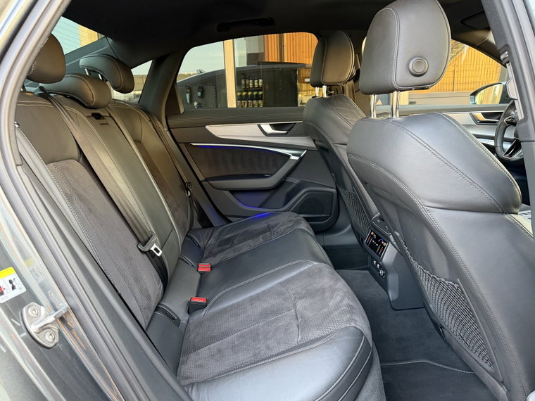 Vehicle Image 33
