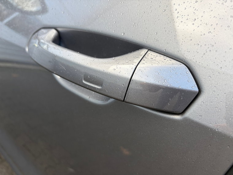 Vehicle Image 38