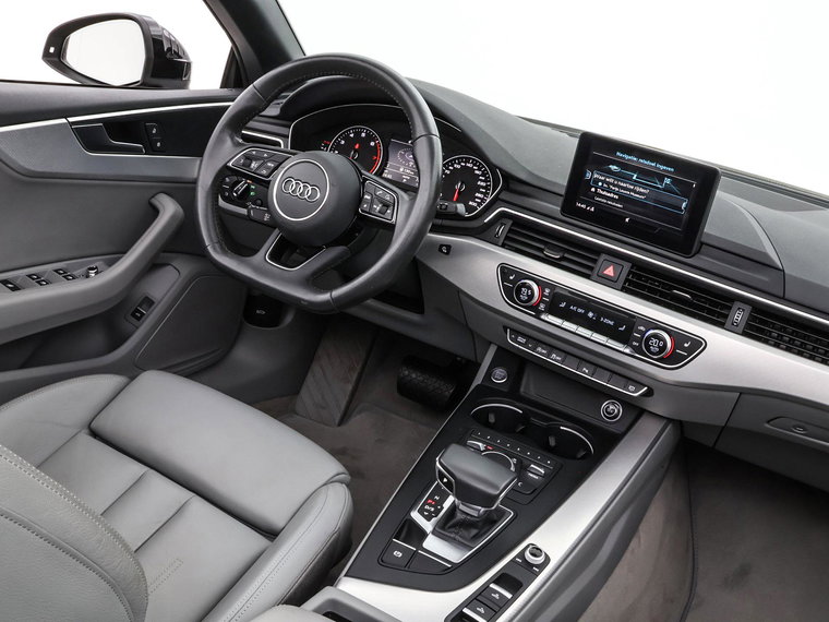 Vehicle Image 30