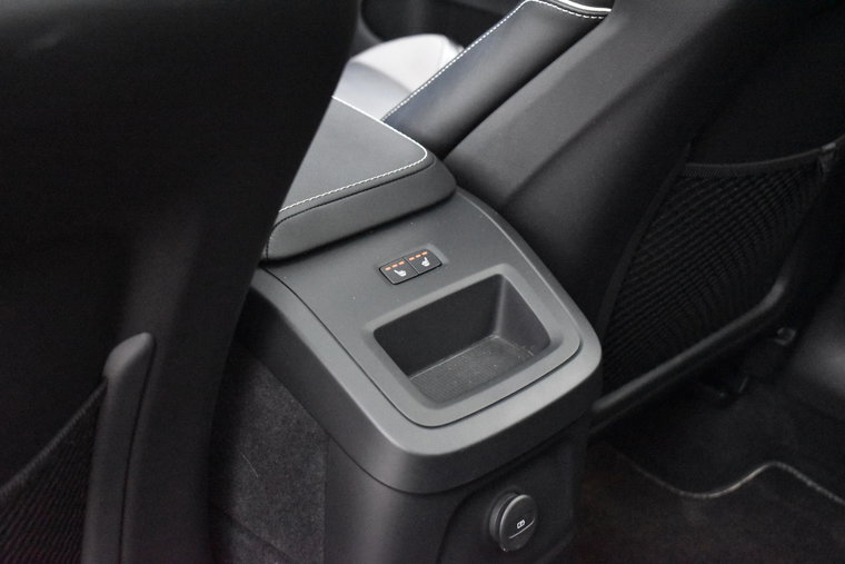 Vehicle Image 23