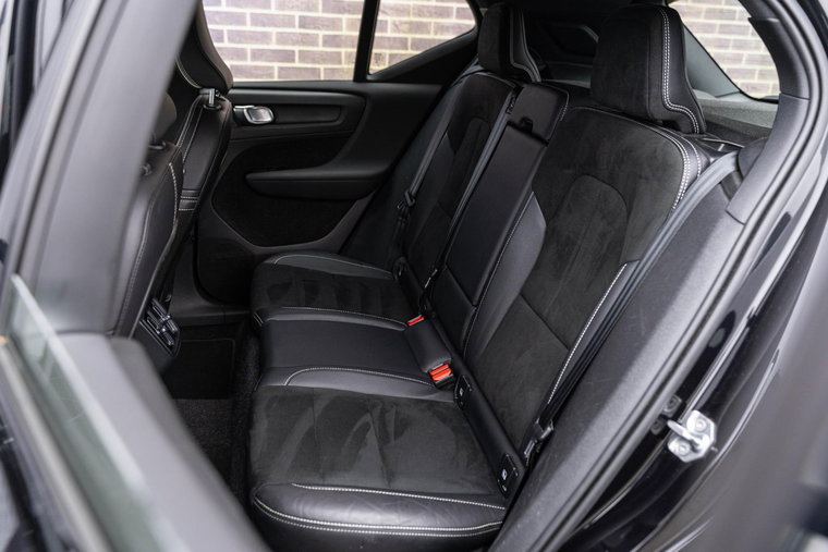 Vehicle Image 22