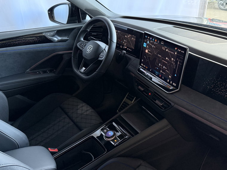 Vehicle Image 36