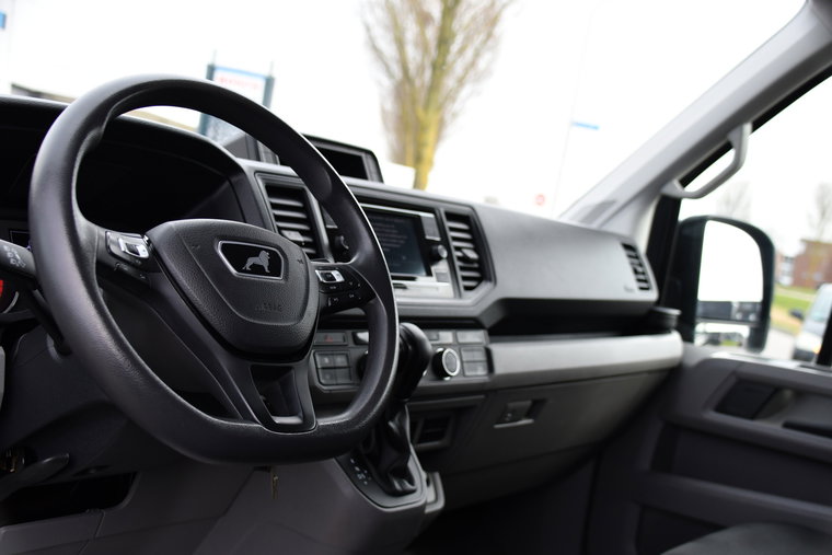 Vehicle Image 12