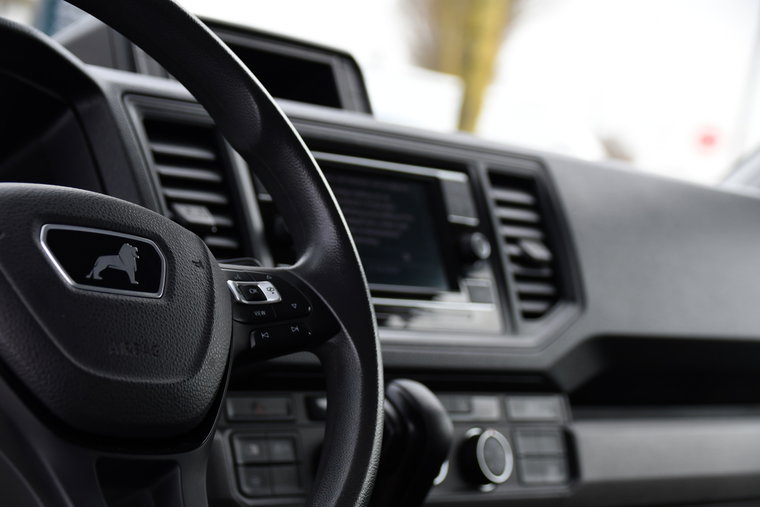 Vehicle Image 13